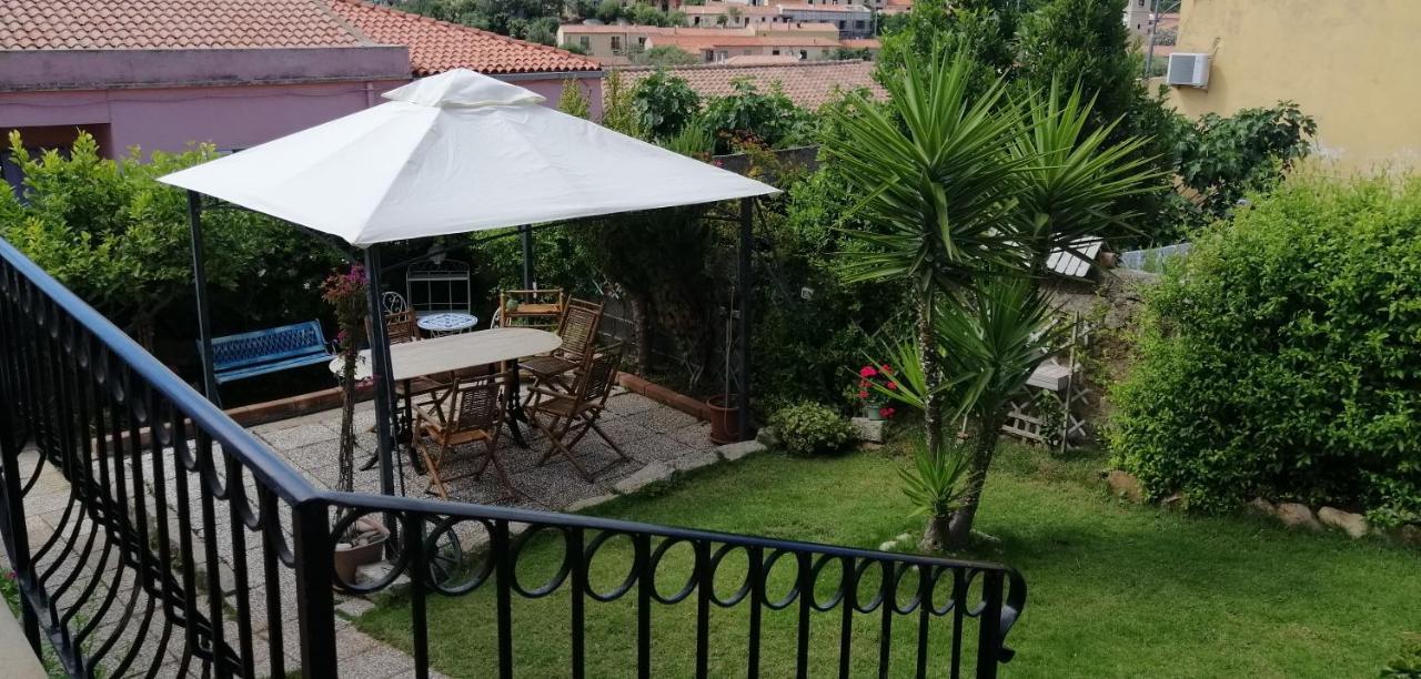 La Porta Sulla Costa Bed & Breakfast San Pantaleo Luaran gambar