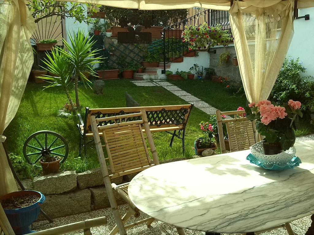 La Porta Sulla Costa Bed & Breakfast San Pantaleo Luaran gambar
